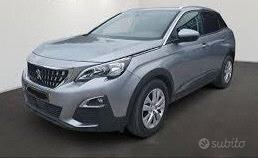 Peugeot 3008 15HDi Tetto navig cam in arrivo