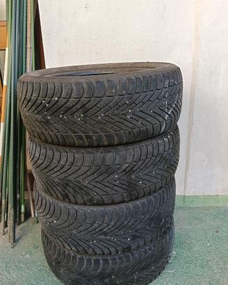 4 gomme invernali usate