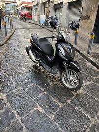 Piaggio Beverly 300 - 2024