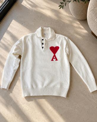 Maglione bianco Ami con logo cuore rosso A