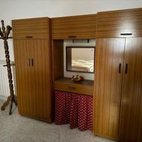 Parete attrezzata antica come nuova, prezzo tr