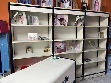 Scaffalatura espositiva per negozio