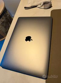 Macbook Air Serie M1 - 256gb - argento