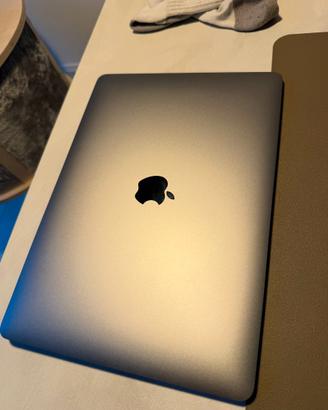 Macbook Air Serie M1 - 256gb - argento