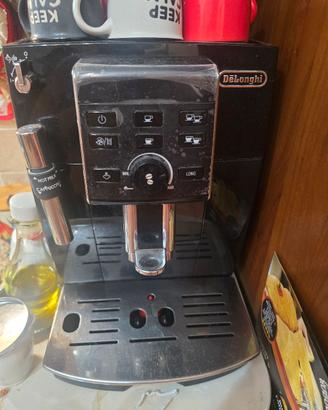 Macchina caffè Delonghi ECAM25.12X