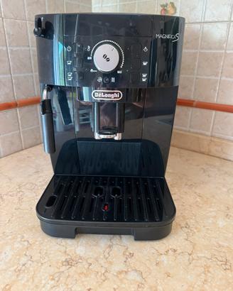 De'Longhi Magnifica S - Perfetta