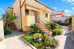 Villa libera su 4 lati su unico livello