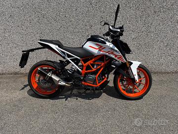 KTM duke 390