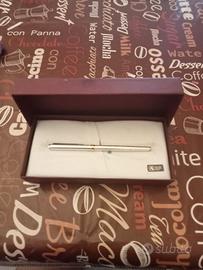 Penna stilografica KARNAK argentate