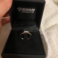 Anello Trilogy oro bianco con diamanti 750