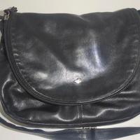 Borsa in pelle molto spaziosa