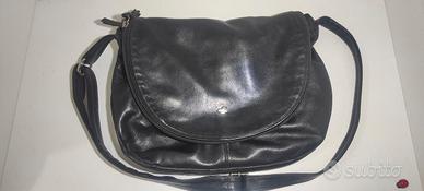 Borsa in pelle molto spaziosa