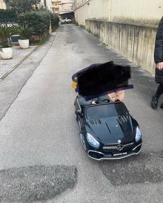 Mercedes nera