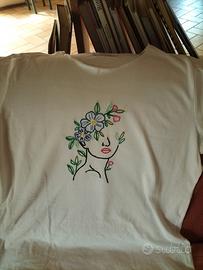 maglia con ricamo
