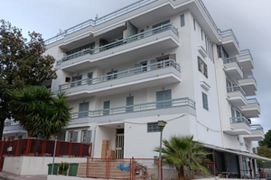 Appartamento Terzigno terzo piano ascensore e box