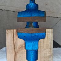 Piccola  morsa in acciaio  forgiato 