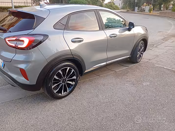 Ford Puma 1,0 Hybrid anno 2024 km 42000