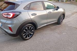 Ford Puma 1,0 Hybrid anno 2024 km 42000