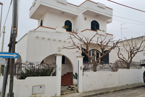 X trasfertisti Villa a Campomarino di Maruggio