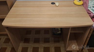 Scrivania porta PC 115x65  con ripiano estraibile