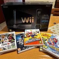 Nintendo wii Nera + 2 telecomandi + 6 giochi