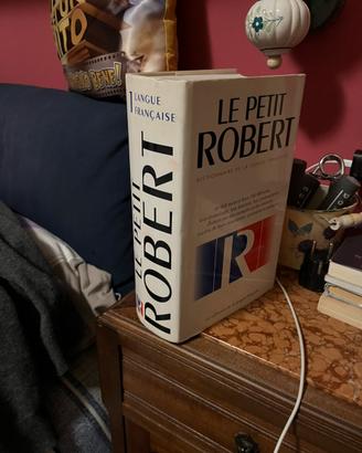 LE PETIT ROBERT