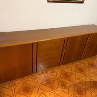 Mobile in legno in perfette condizioni