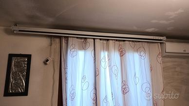 telo 100" elettrico più staffa proiettore 