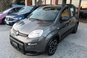 Fiat Panda 1.0 70CV HYBRID CITY LIFE NEOPATENTATI