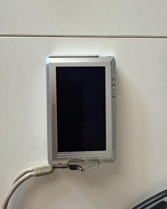 Sony Cyber-shot DSC-T77