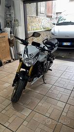 Yamaha FZ8