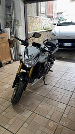 Yamaha FZ8