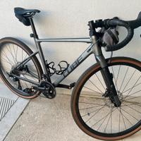 Gravel cube nuroad  race