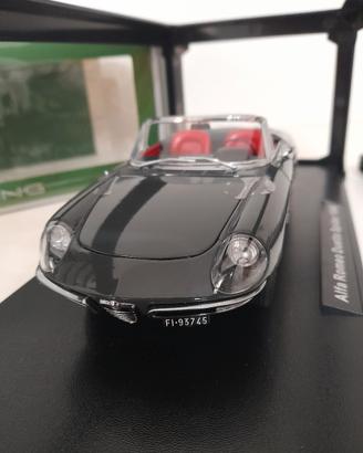 Modellino Alfa Romeo Duetto Spider 1.6 TMC 1:18