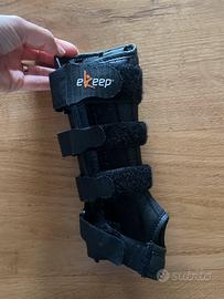 Tutore polso destro lungo fino al gomito taglia 00