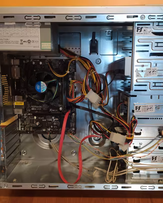 Computer scuola lavoro 4Gb DDR3 H81M-DGS
