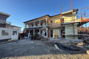 PORZIONE DI QUADRIFAMILIARE A SUNO