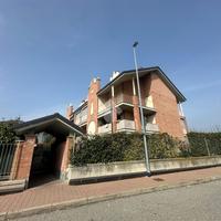 2 LOCALI A BORGARO TORINESE