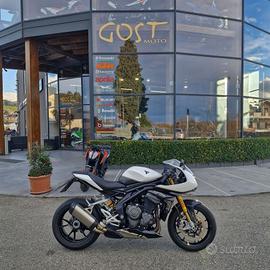 Triumph Speed Triple 1200 RR