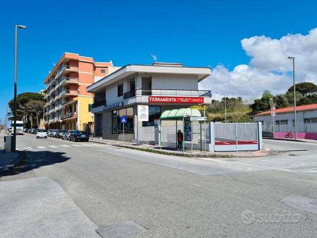 Fabbricato cielo terra - Via Antonello Da Messina