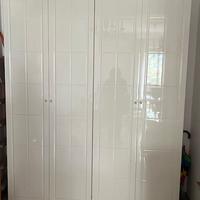 Armadio  in legno laccato bianco