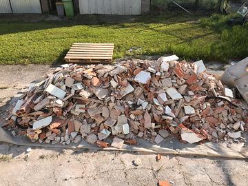 Rovinacci da ristrutturazione