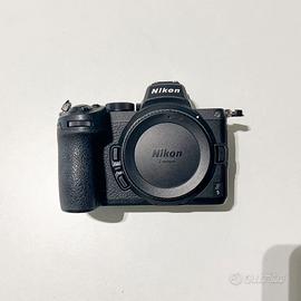 Nikon Z5 Corpo con FTZ