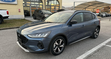 Ford Focus Active X automatica Chrome blu met