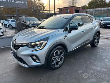 Renault Captur Plug-in Hybrid E-Tech 160 CV Initia