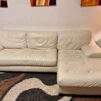 Divano in pelle con penisola (chaise longue)