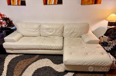 Divano in pelle con penisola (chaise longue)