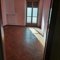 Appartamento comodo linea 13