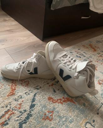 Scarpe Veja donna in perfette condizioni