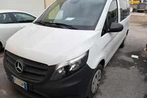 mercedes vito 5 posti gancio traino